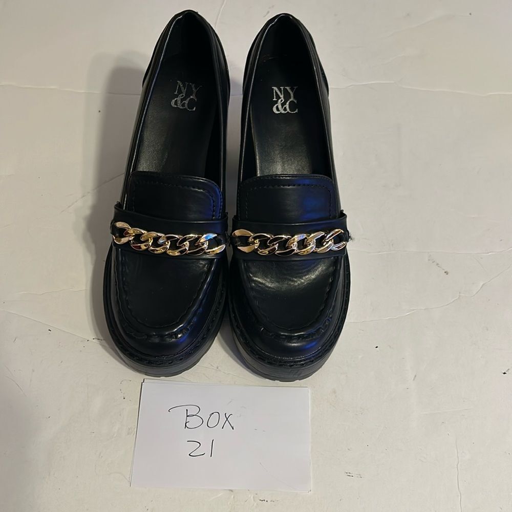 New York & company black platform shoes size 9